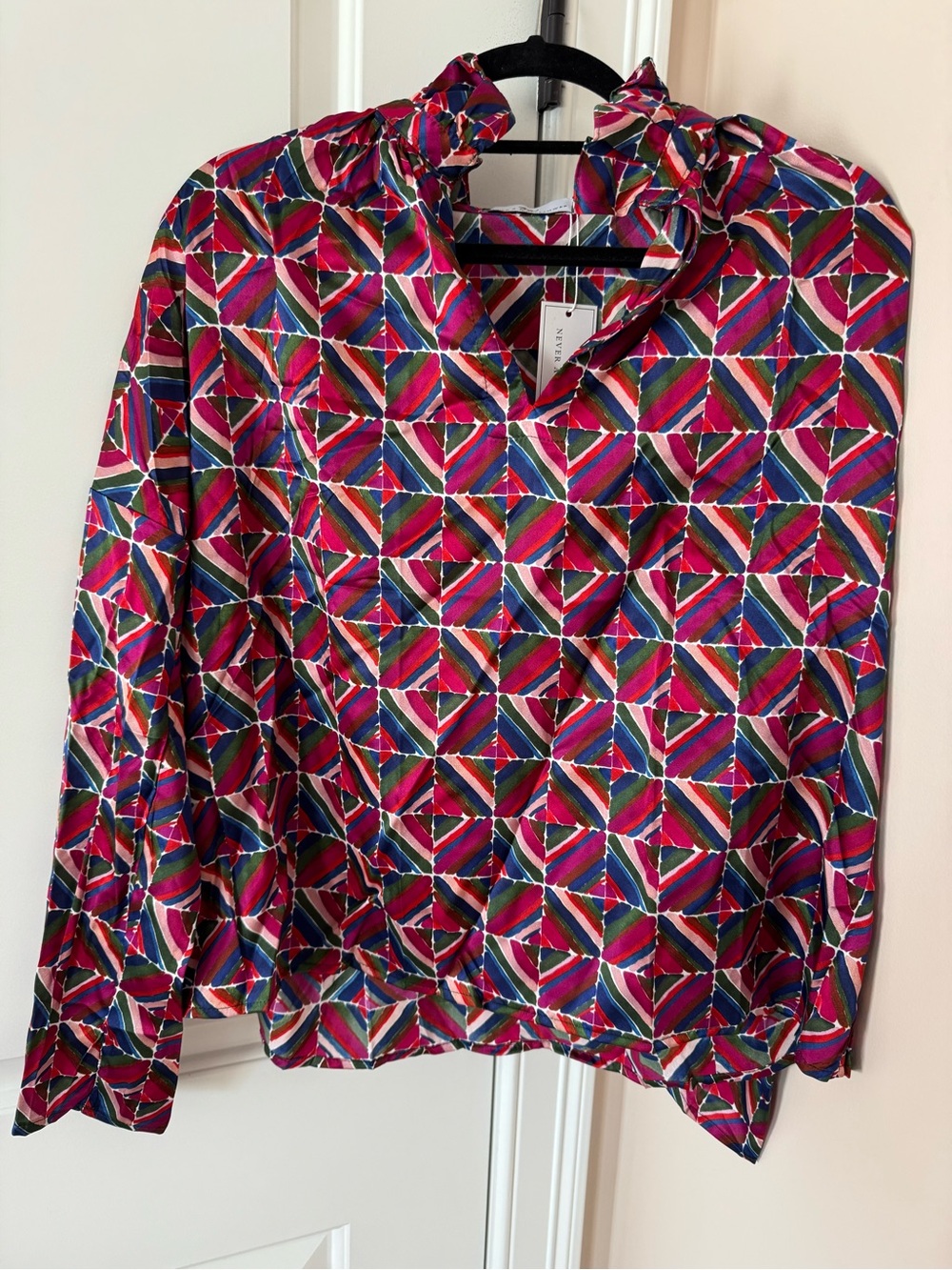 High End Geo-Print Dress Shirt in Magenta, Navy & Green